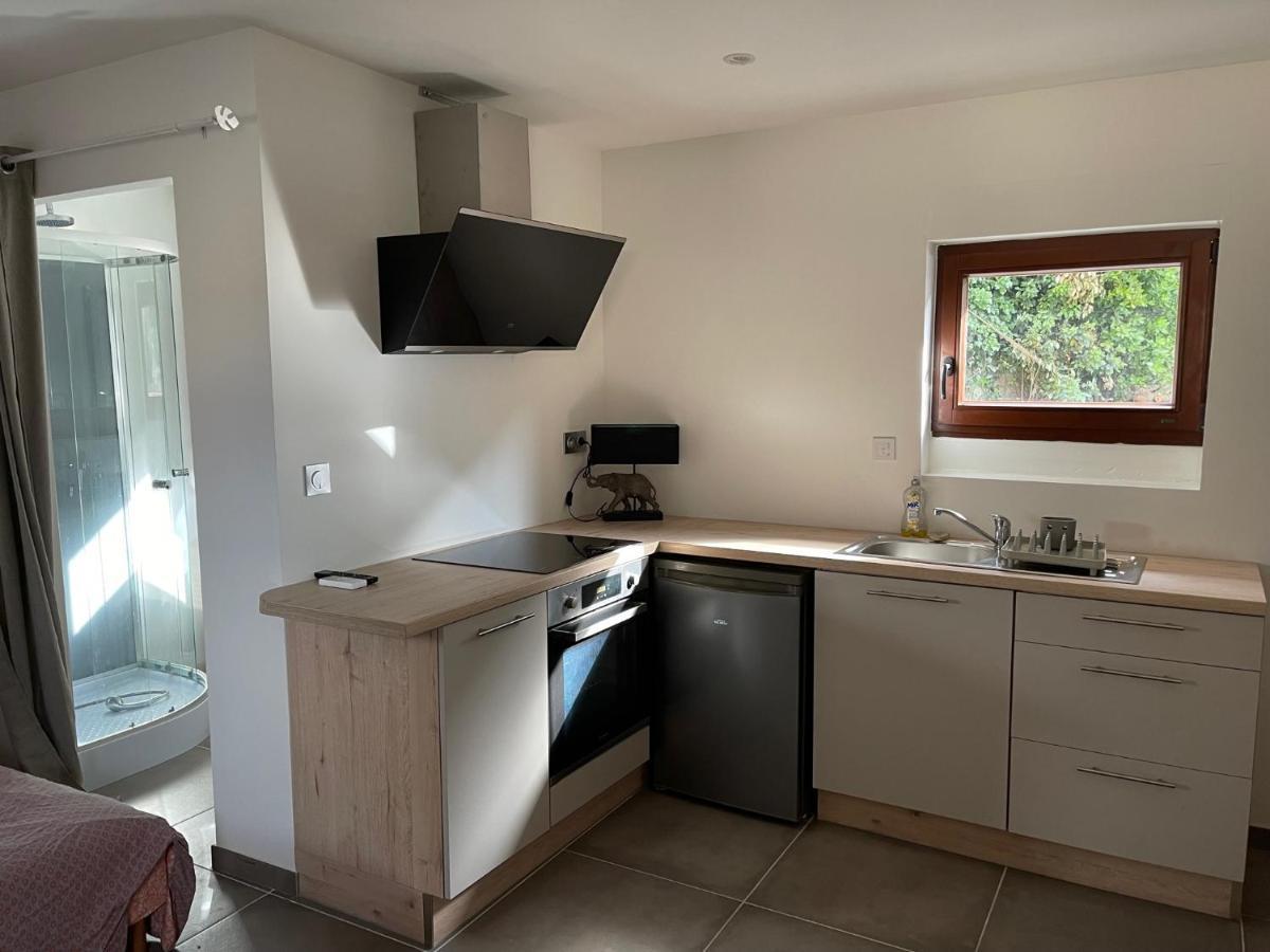 Appartement Indépendant - Terrasse, Jaccuzi, Et Piscine Restinclieres